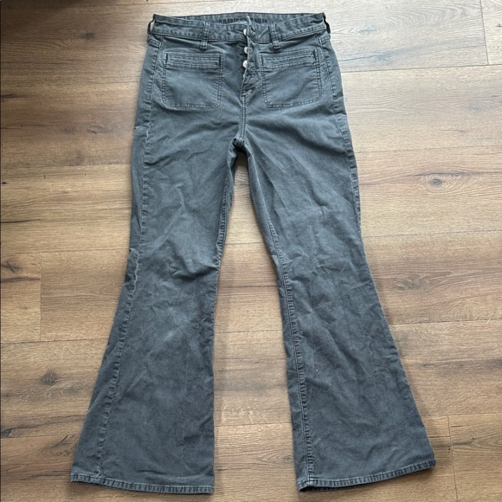 American Eagle High-Rise Flared Gray Jeans ! Size 10